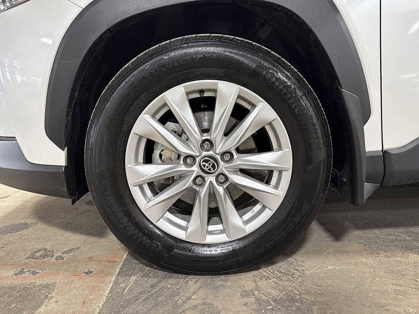 Thumbnail: 2023 Toyota Corolla Cross - 10