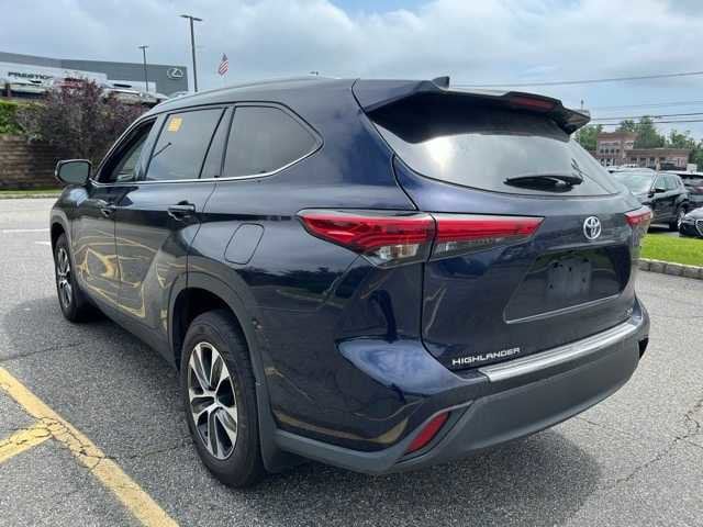 2022 Toyota Highlander XLE 6