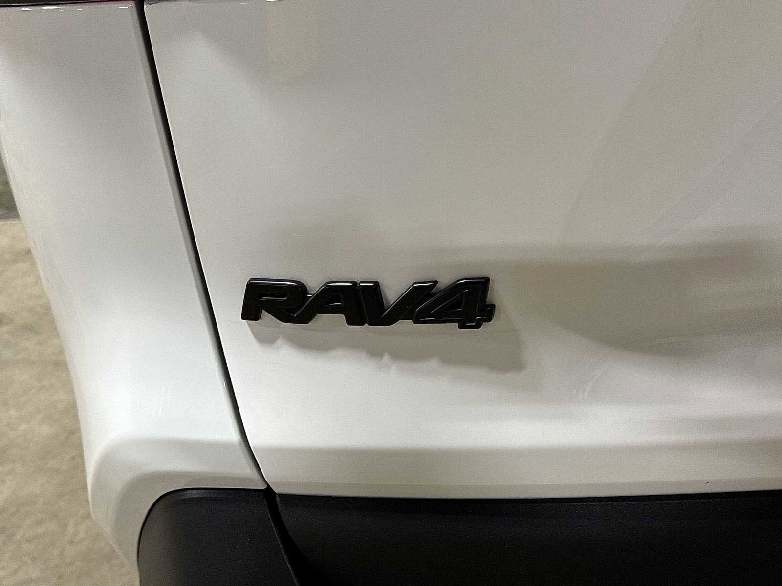 Thumbnail: 2025 Toyota RAV4 - 26