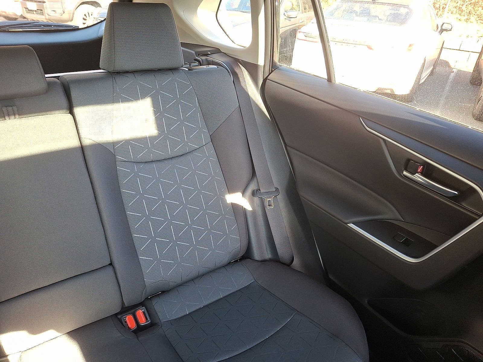 Thumbnail: 2025 Toyota RAV4 - 14