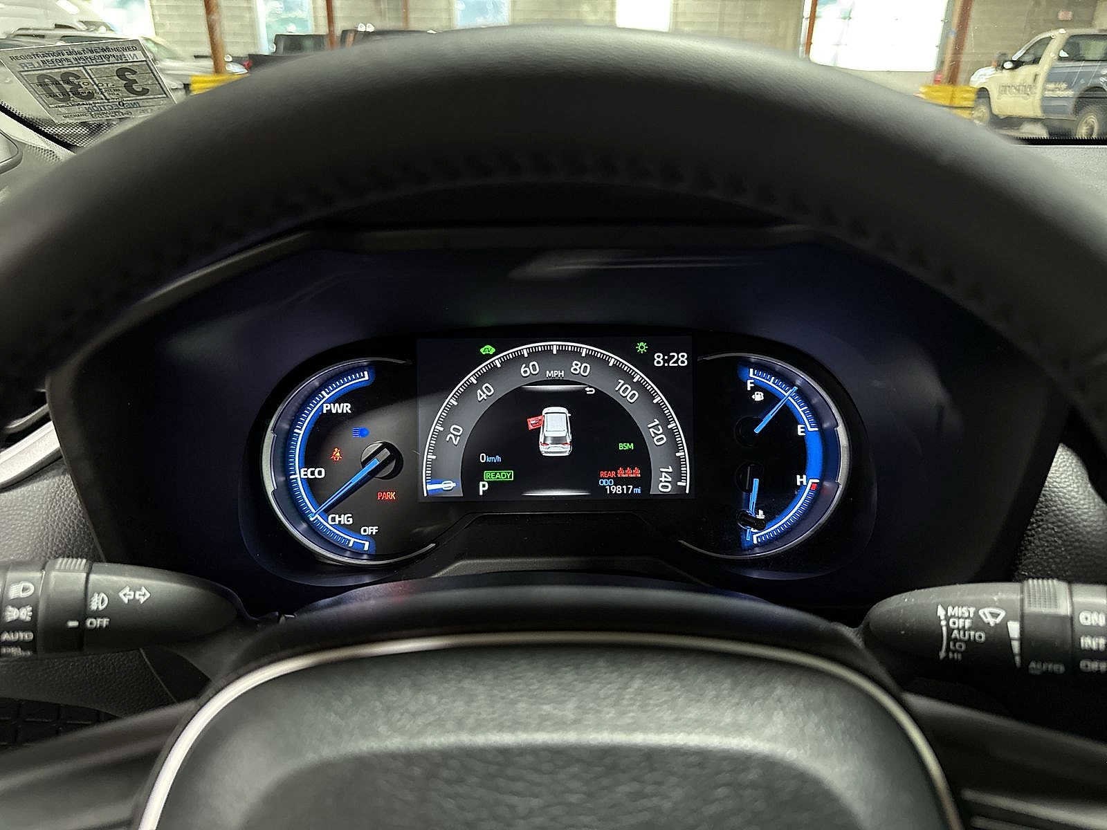 Thumbnail: 2025 Toyota RAV4 - 35