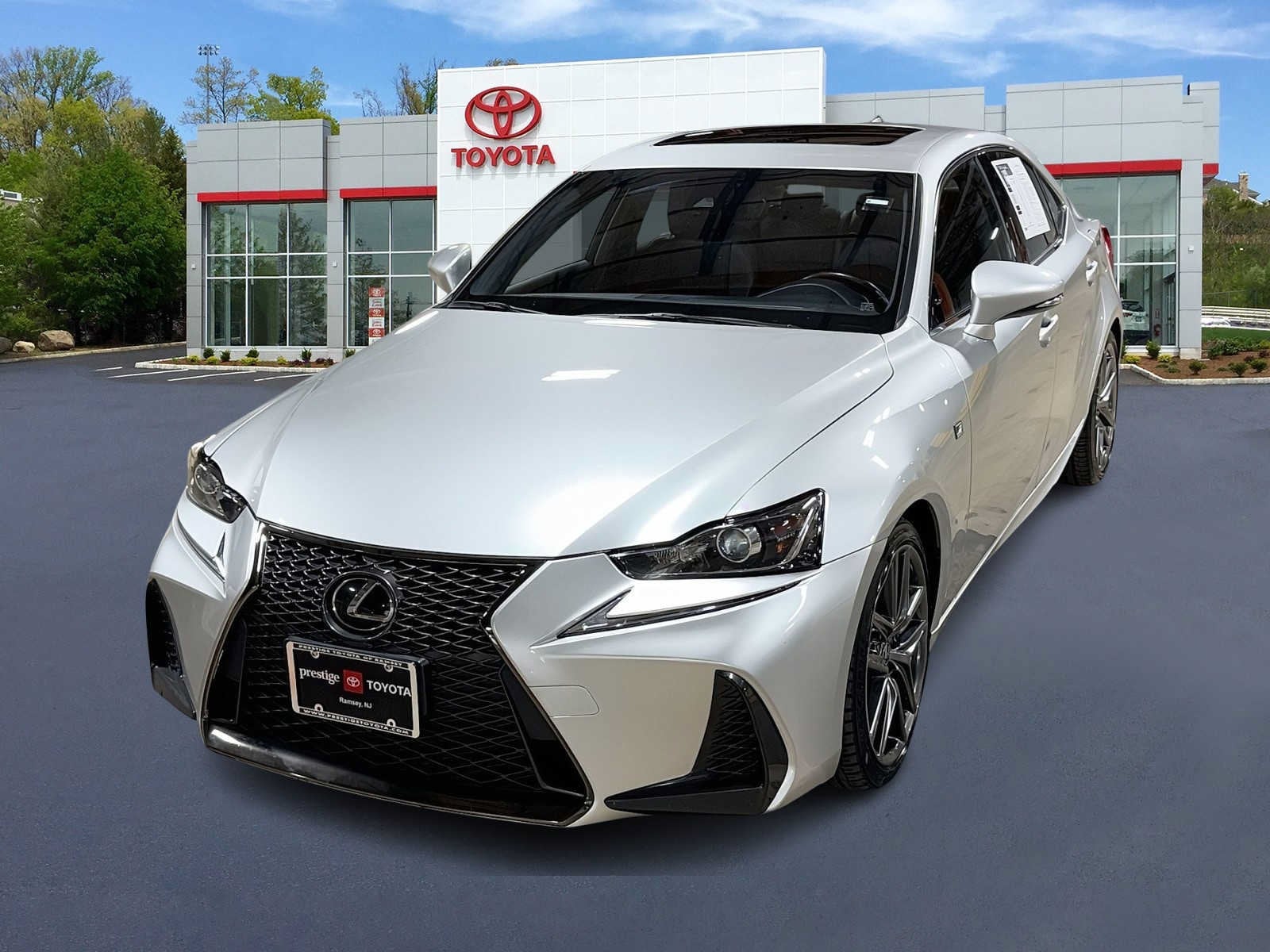 2019 Lexus IS