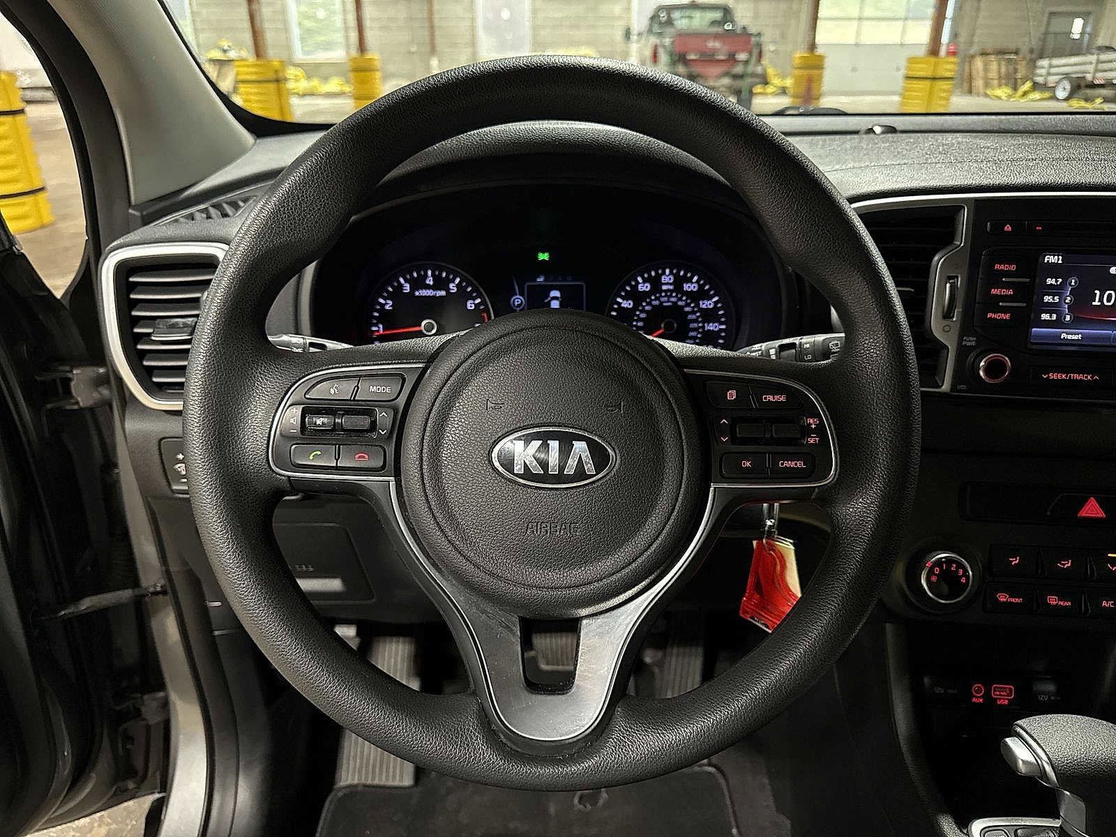 Thumbnail: 2017 Kia Sportage - 18