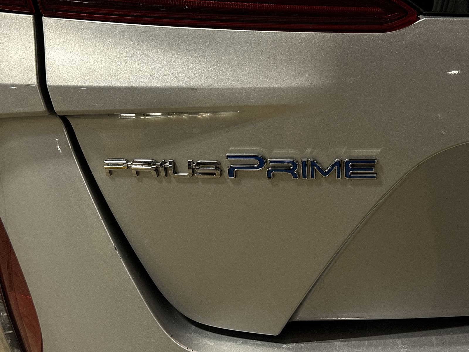 Thumbnail: 2017 Toyota Prius Prime - 26