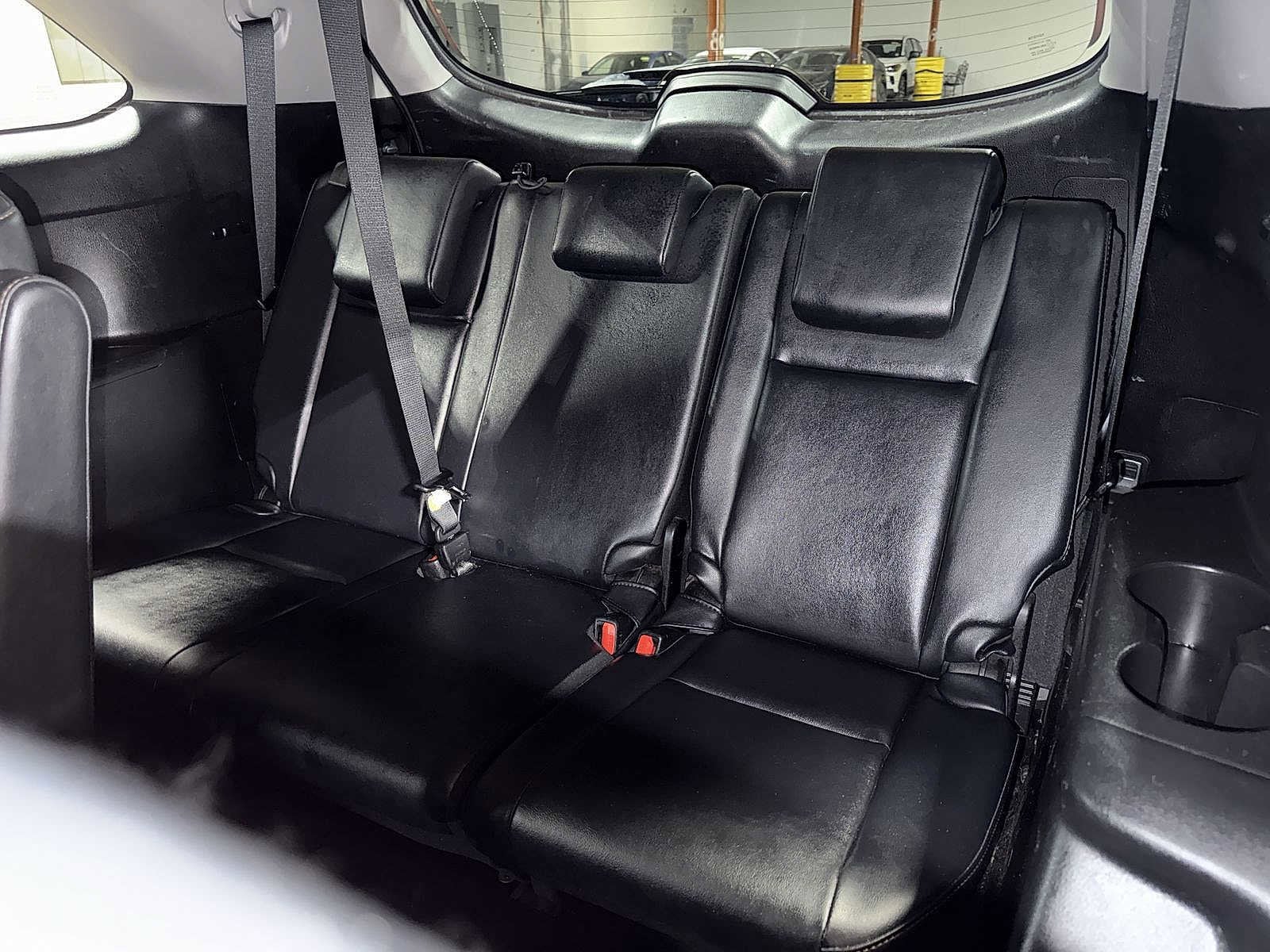 Thumbnail: 2019 Toyota Highlander - 18