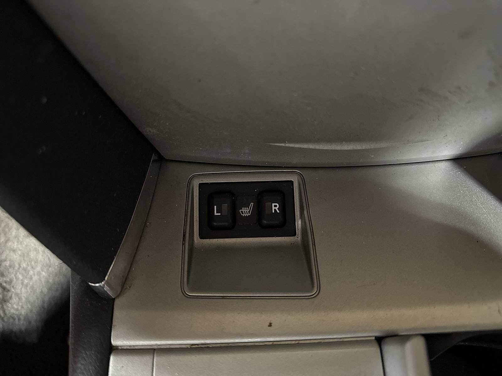 Thumbnail: 2011 Toyota Camry - 28