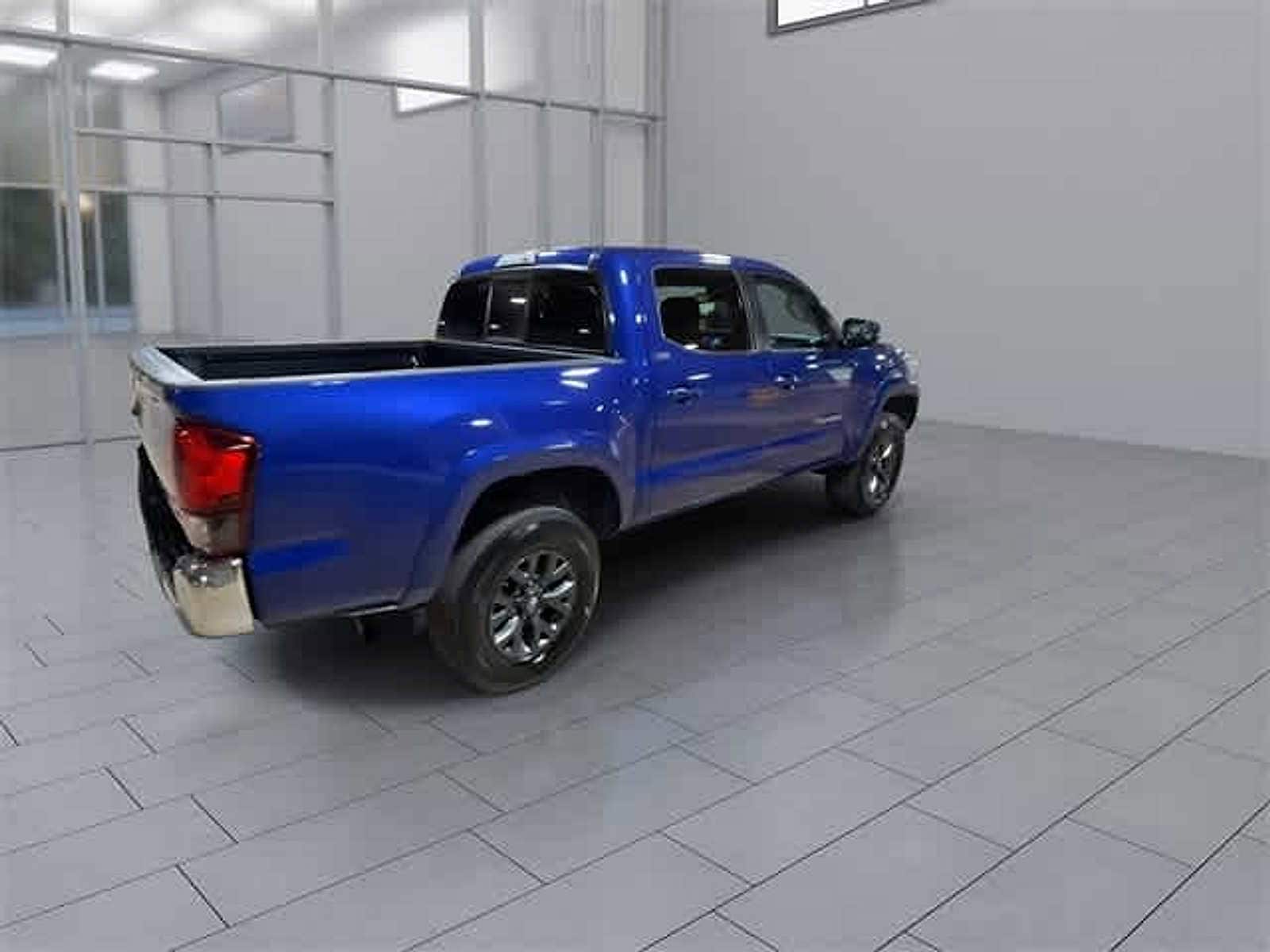 Thumbnail: 2023 Toyota Tacoma - 12