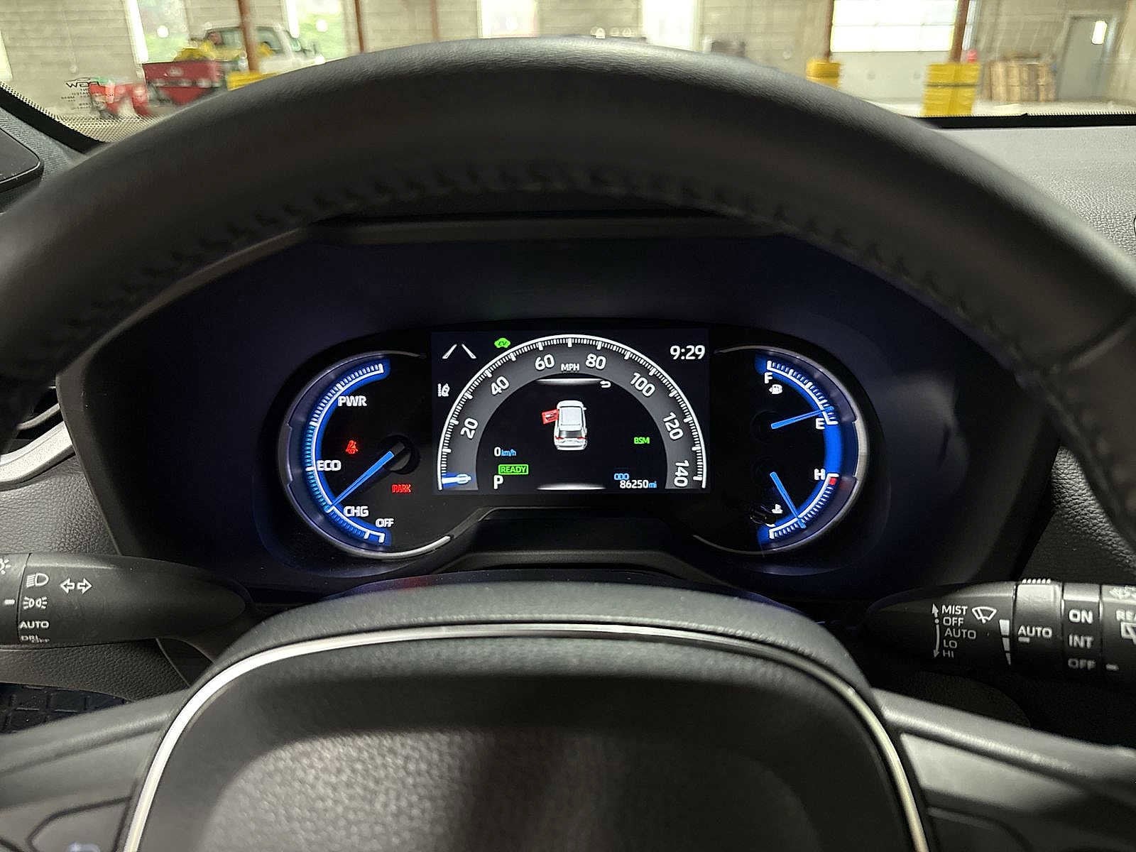 Thumbnail: 2022 Toyota RAV4 - 36