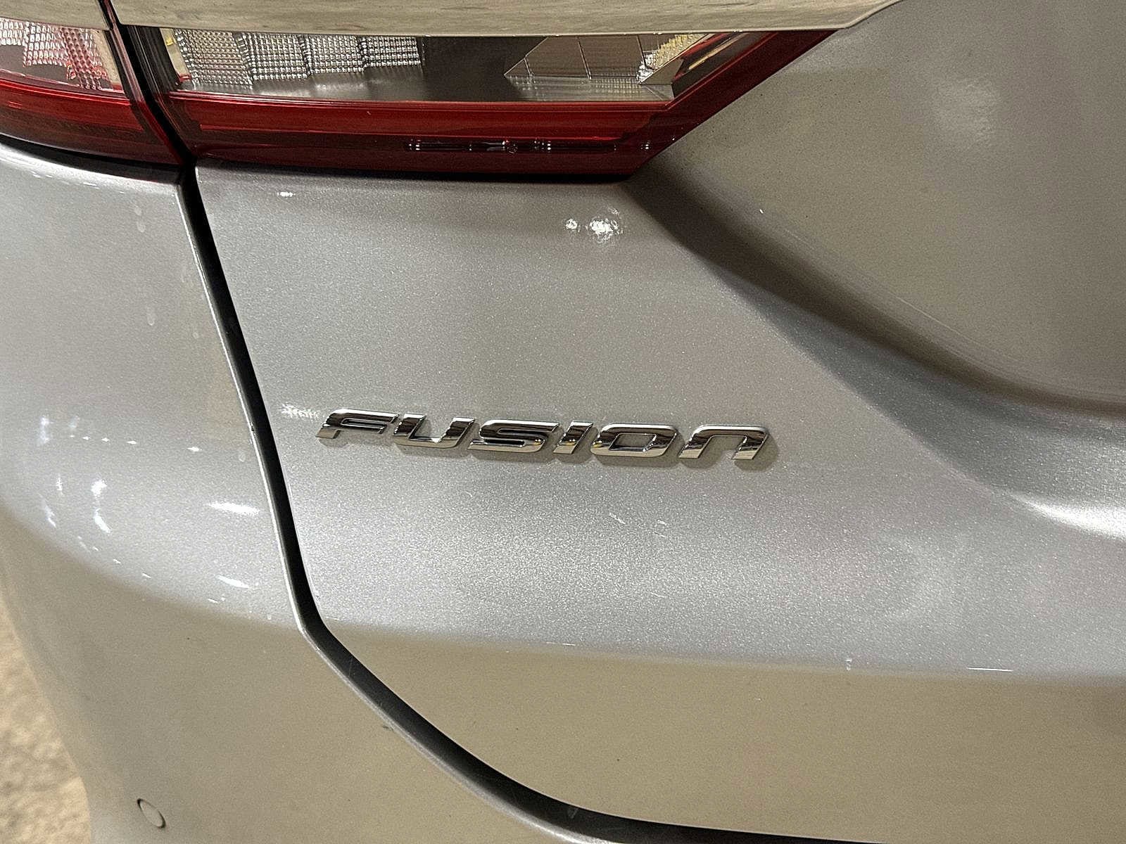 Thumbnail: 2017 Ford Fusion - 26