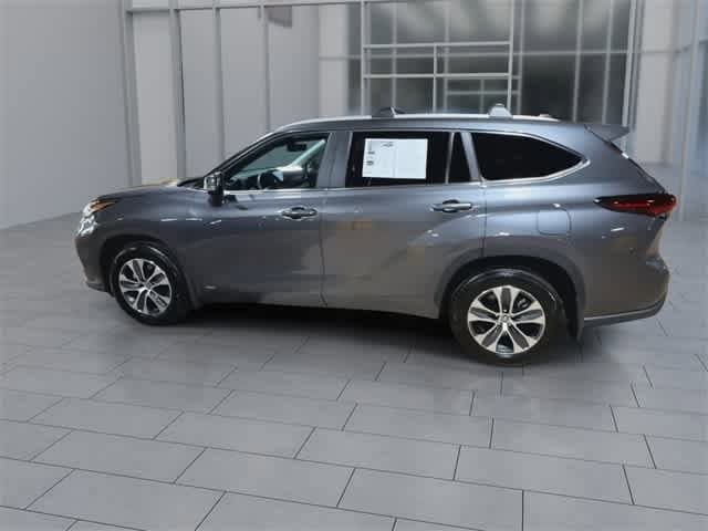Thumbnail: 2024 Toyota Highlander - 6