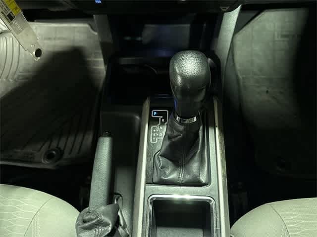 2017 Toyota Tacoma SR5 32