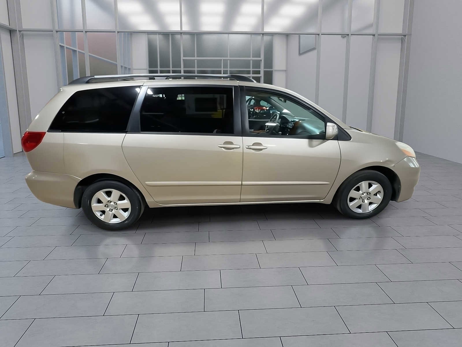 Thumbnail: 2007 Toyota Sienna - 9