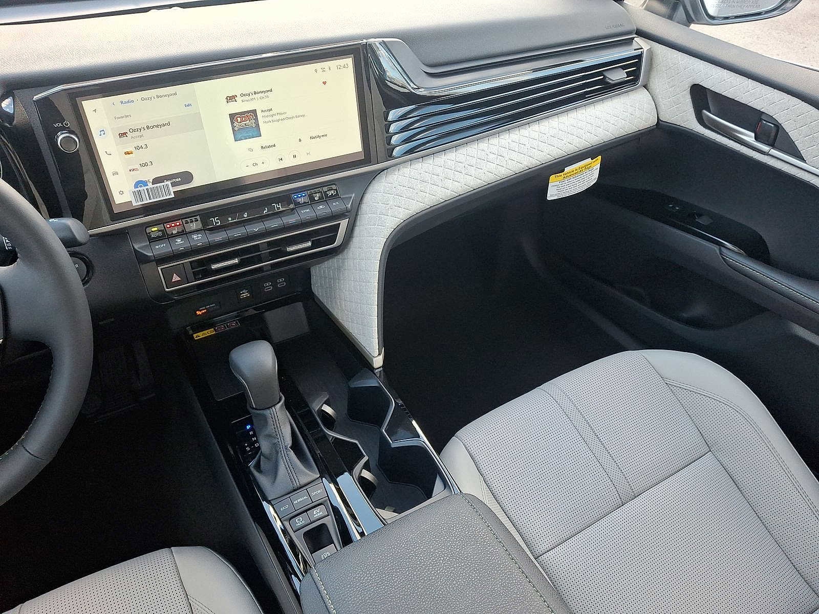 Thumbnail: 2026 Toyota Camry - 11