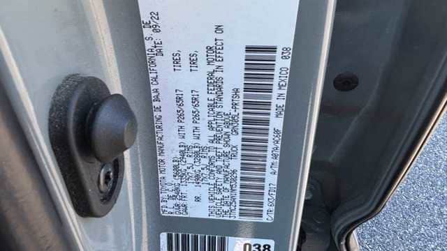 Thumbnail: 2022 Toyota Tacoma - 10