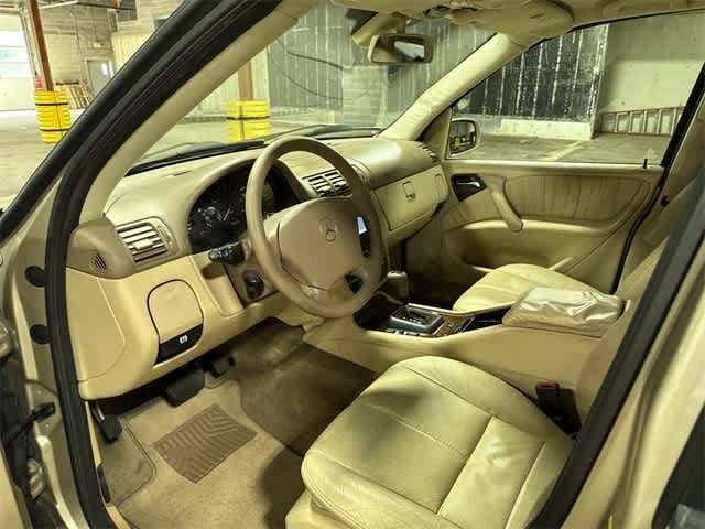 Thumbnail: 2002 Mercedes-Benz M-Class - 26