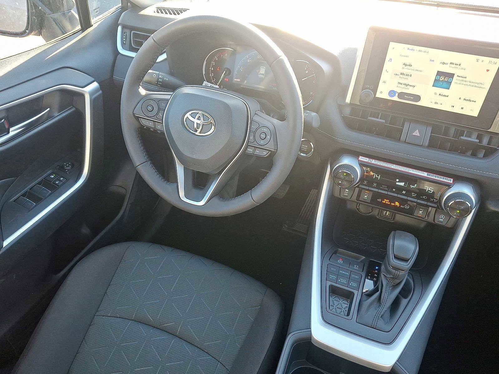 Thumbnail: 2025 Toyota RAV4 - 15