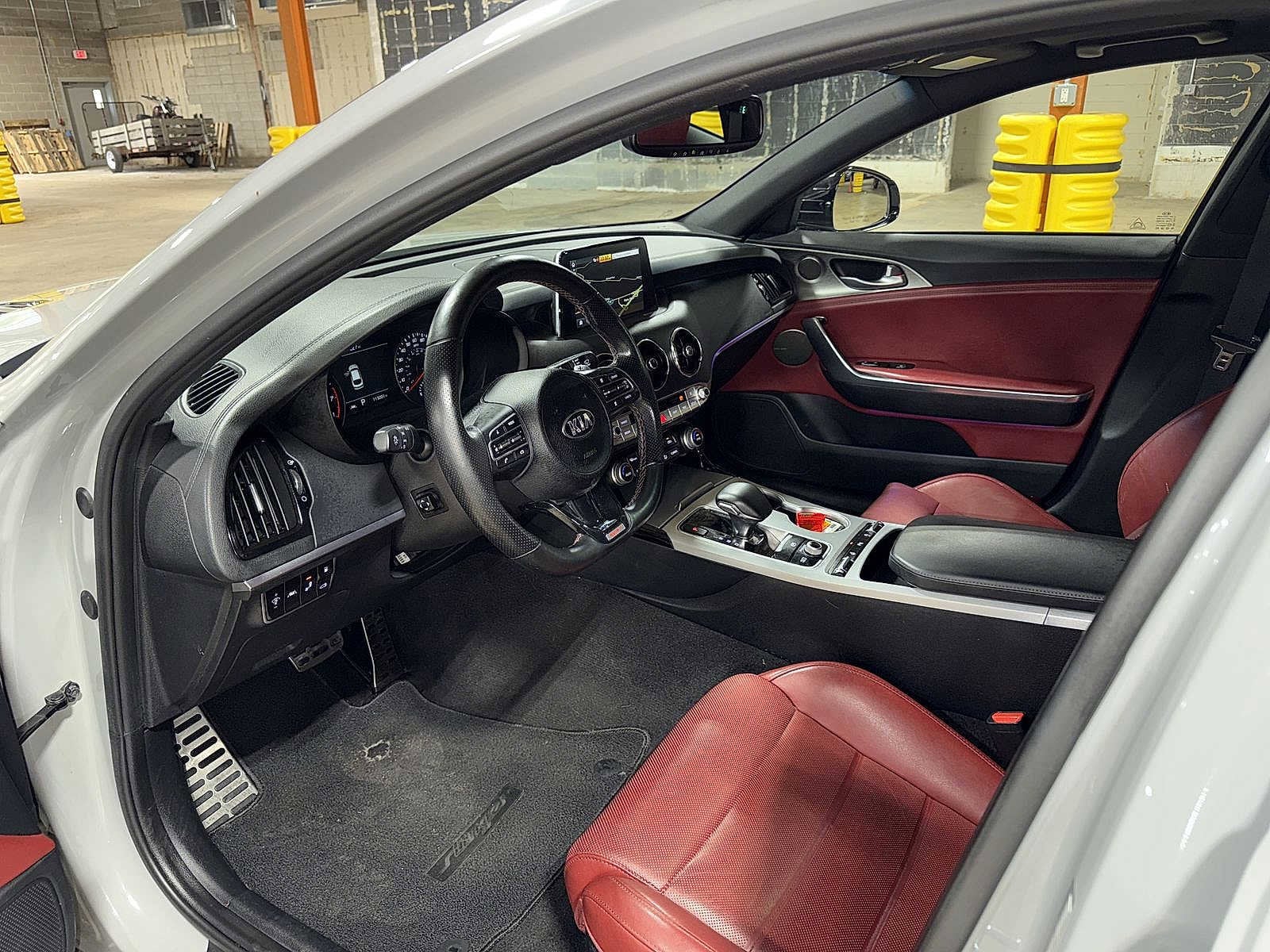 Thumbnail: 2018 Kia Stinger - 29