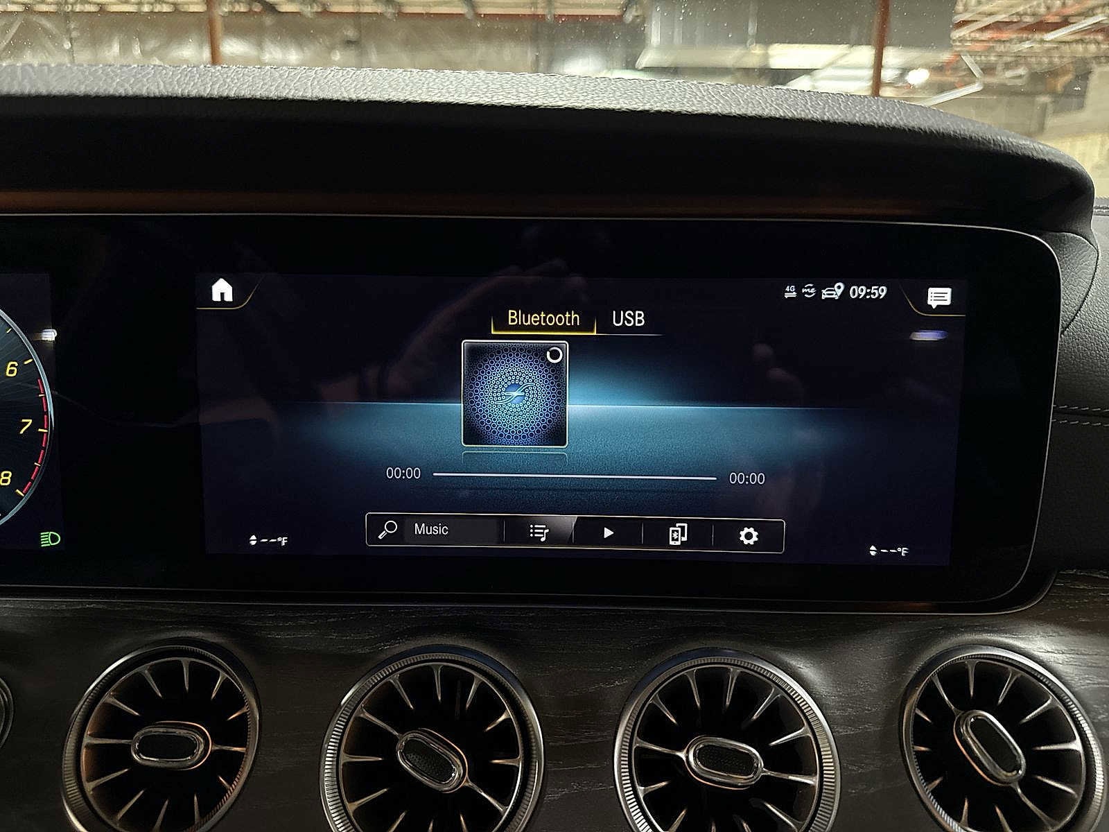 Thumbnail: 2021 Mercedes-Benz CLS - 21