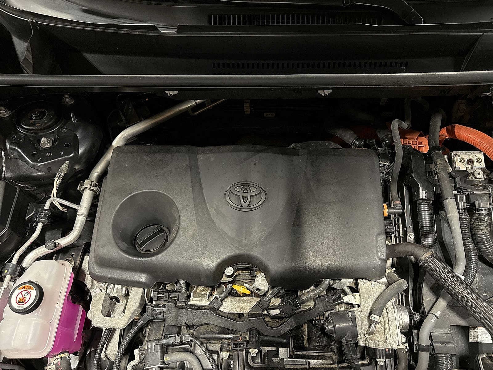 Thumbnail: 2022 Toyota RAV4 - 11