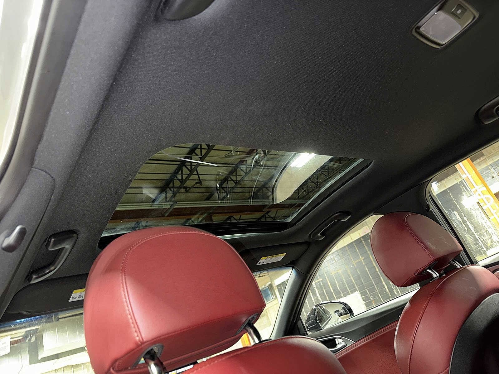 Thumbnail: 2018 Kia Stinger - 24