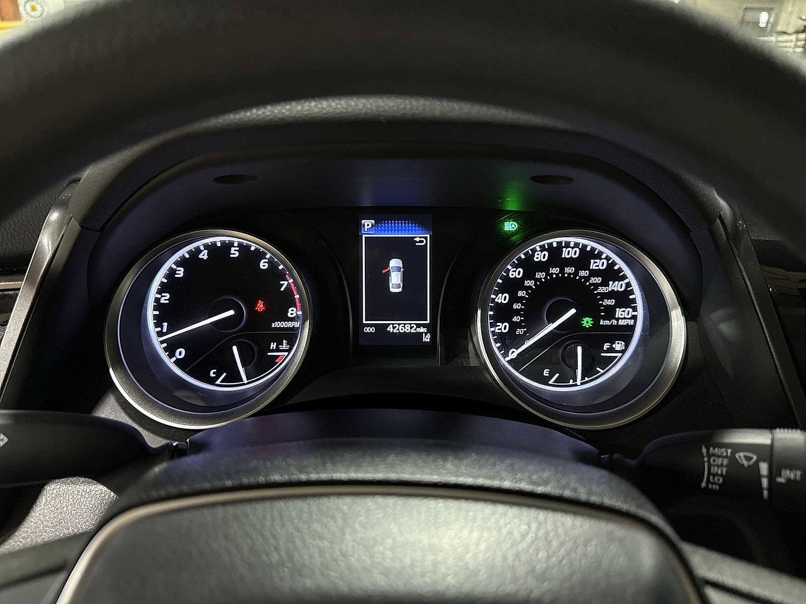 Thumbnail: 2021 Toyota Camry - 30