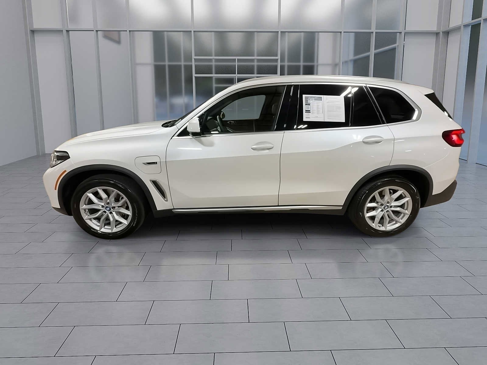 Thumbnail: 2022 BMW X5 - 5