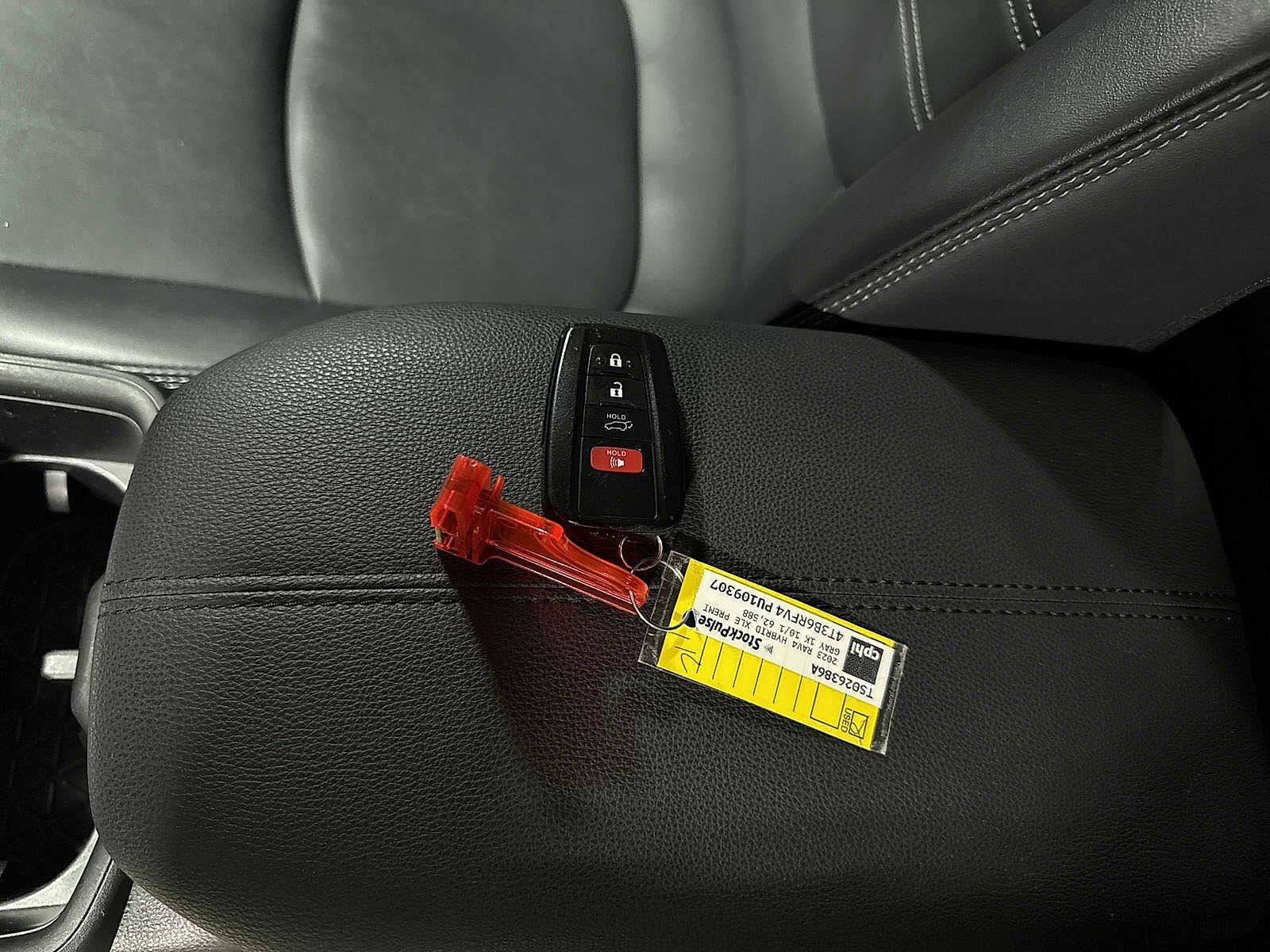 Thumbnail: 2023 Toyota RAV4 - 36