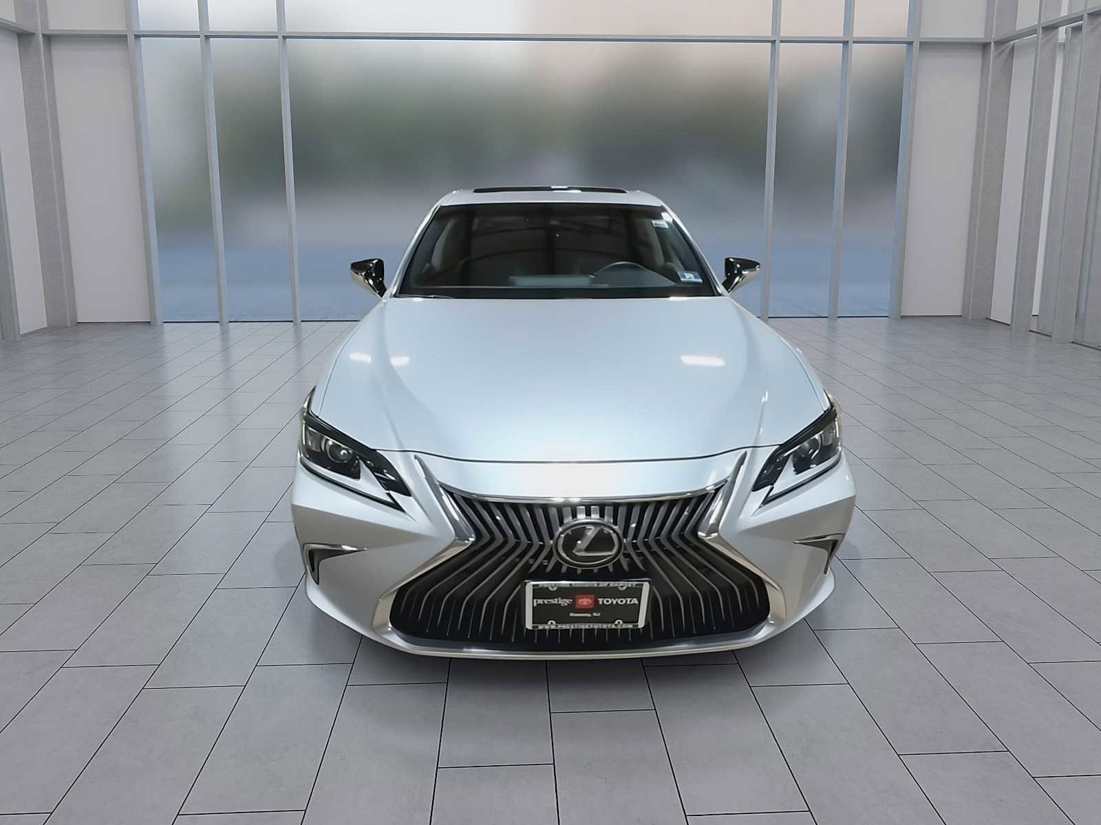 Thumbnail: 2019 Lexus ES - 3