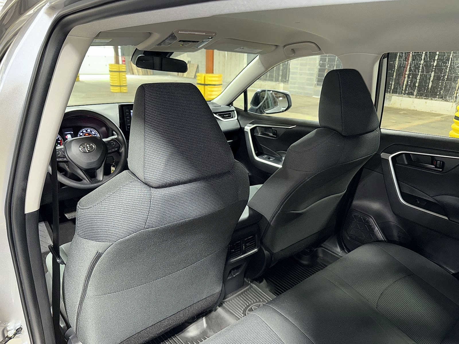 Thumbnail: 2022 Toyota RAV4 - 26