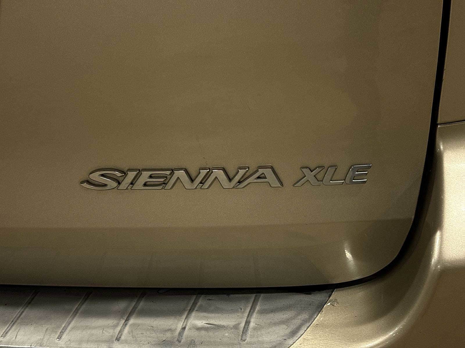 Thumbnail: 2007 Toyota Sienna - 26