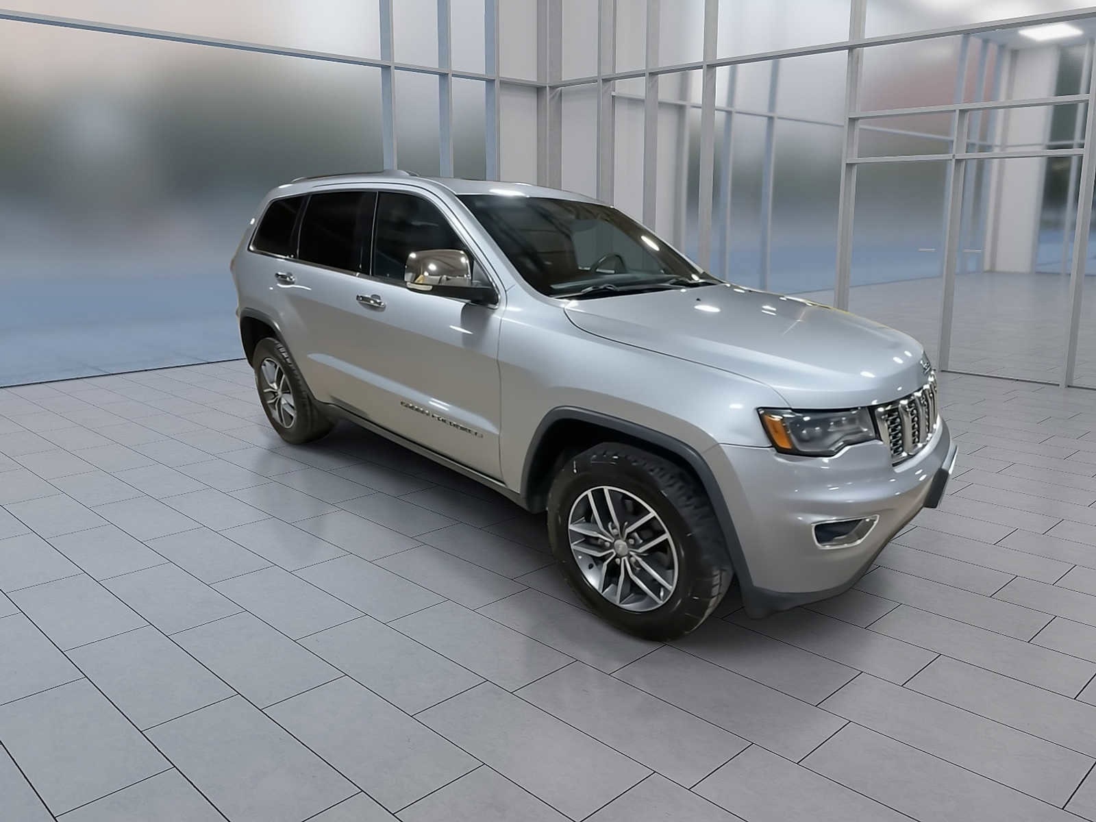 Thumbnail: 2017 Jeep Grand Cherokee - 2