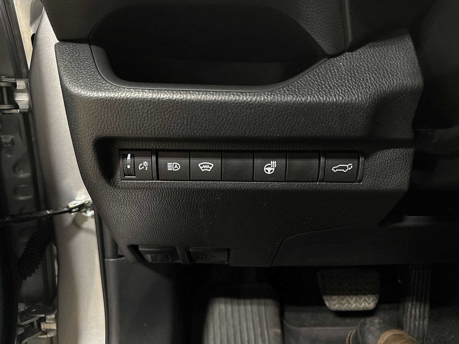 Thumbnail: 2023 Toyota RAV4 - 30