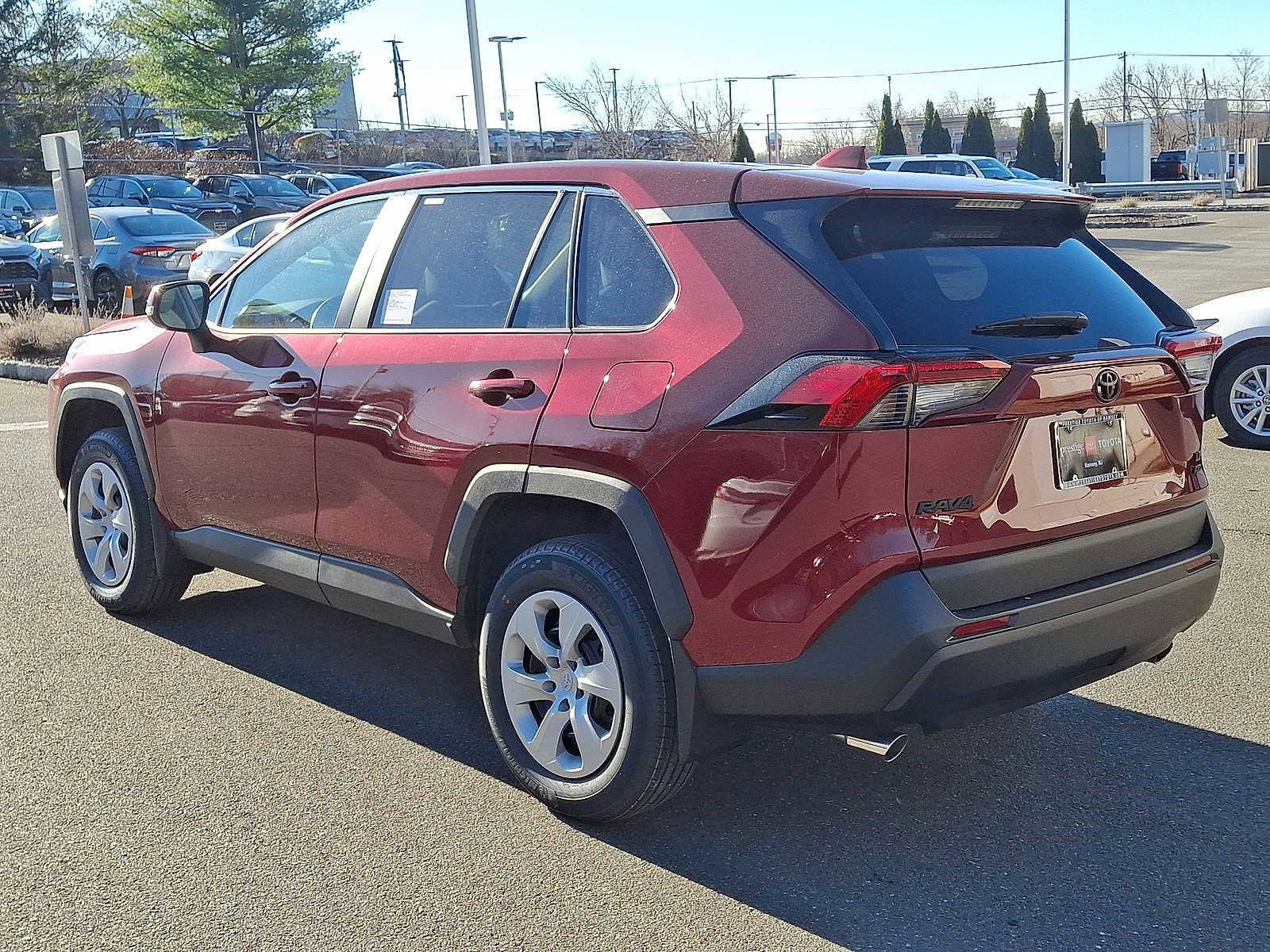 Thumbnail: 2025 Toyota RAV4 - 17