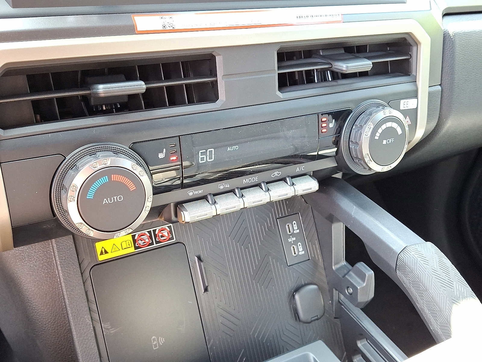 Thumbnail: 2025 Toyota Tacoma - 12