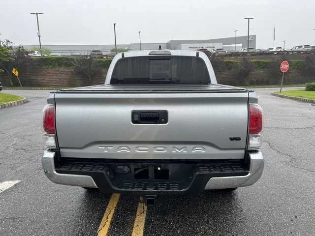 Thumbnail: 2022 Toyota Tacoma - 5