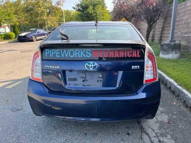 Thumbnail: 2015 Toyota Prius - 5
