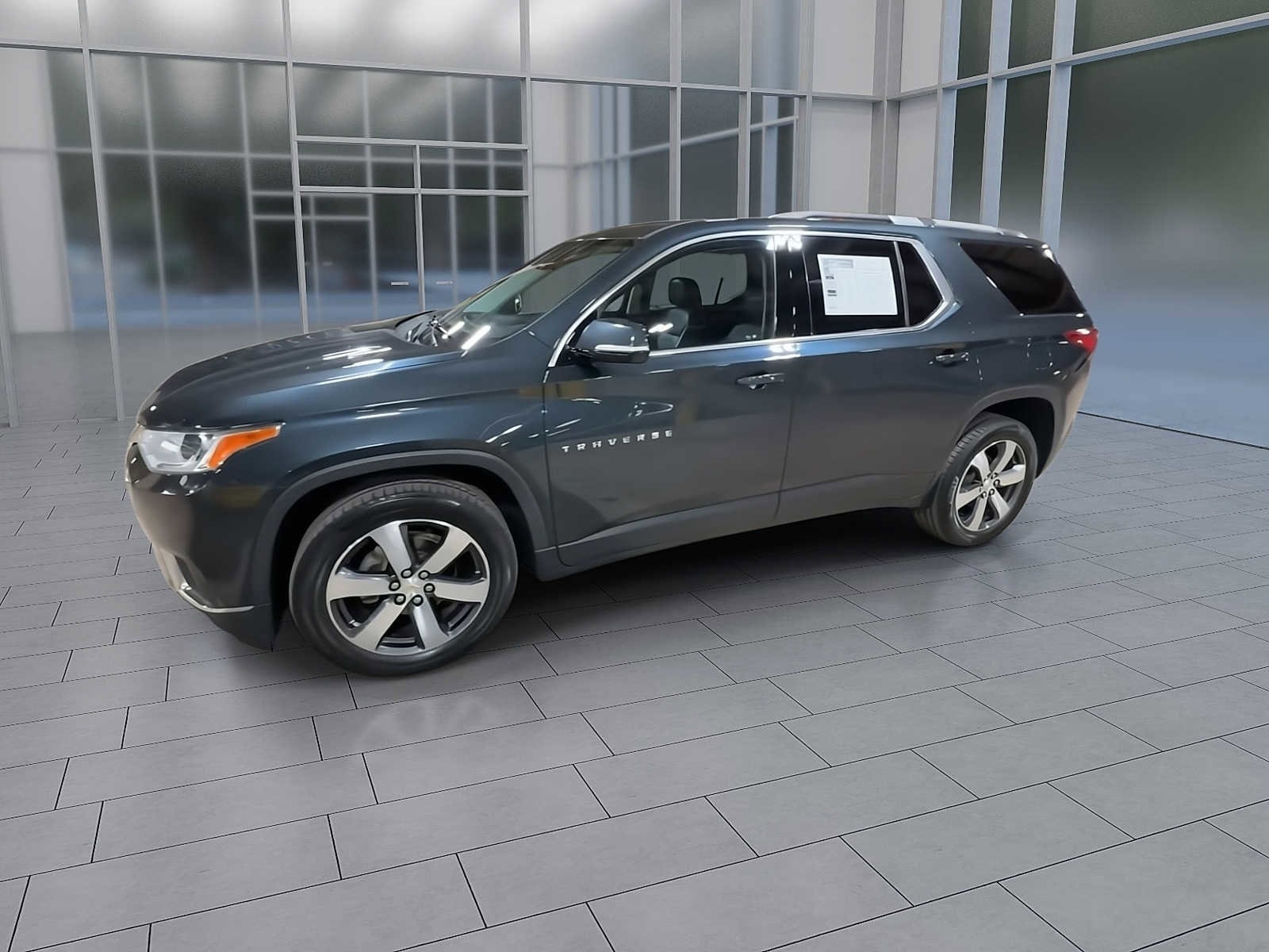 Thumbnail: 2018 Chevrolet Traverse - 4