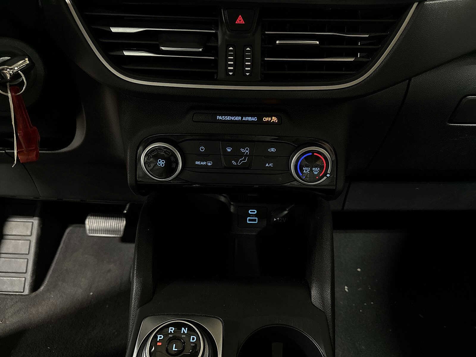 Thumbnail: 2022 Ford Escape - 21