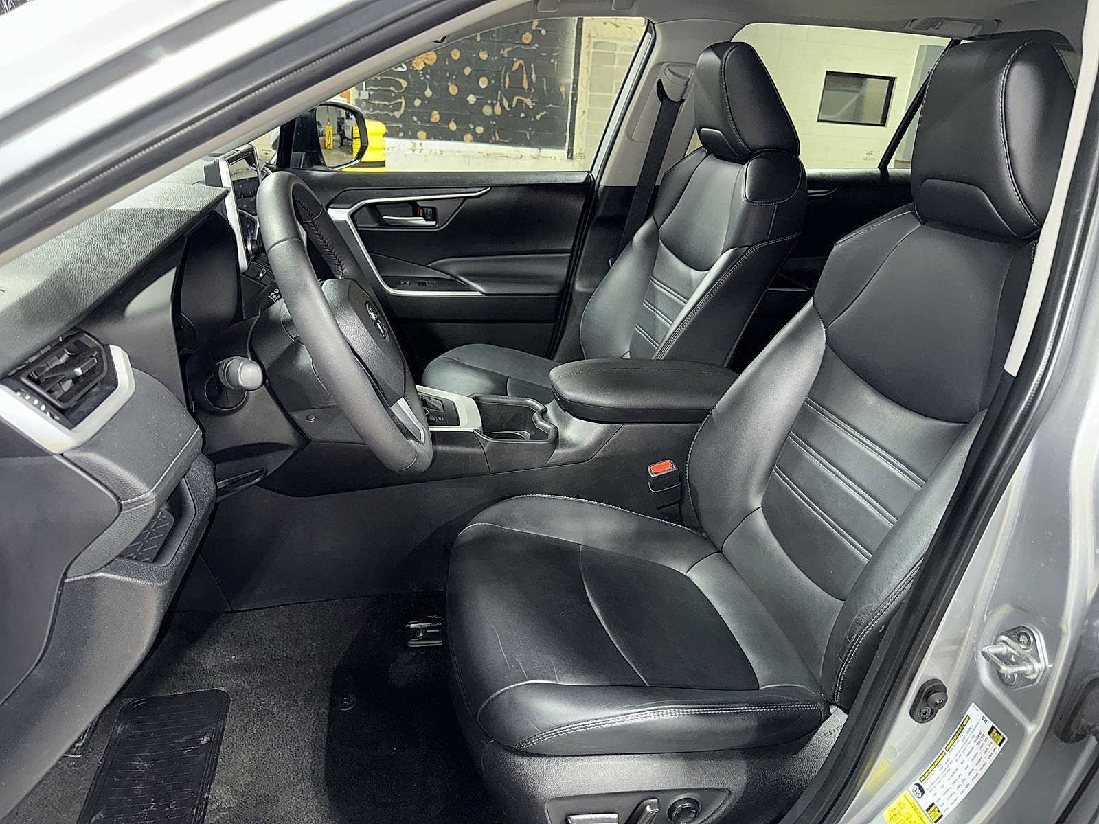 Thumbnail: 2024 Toyota RAV4 - 15