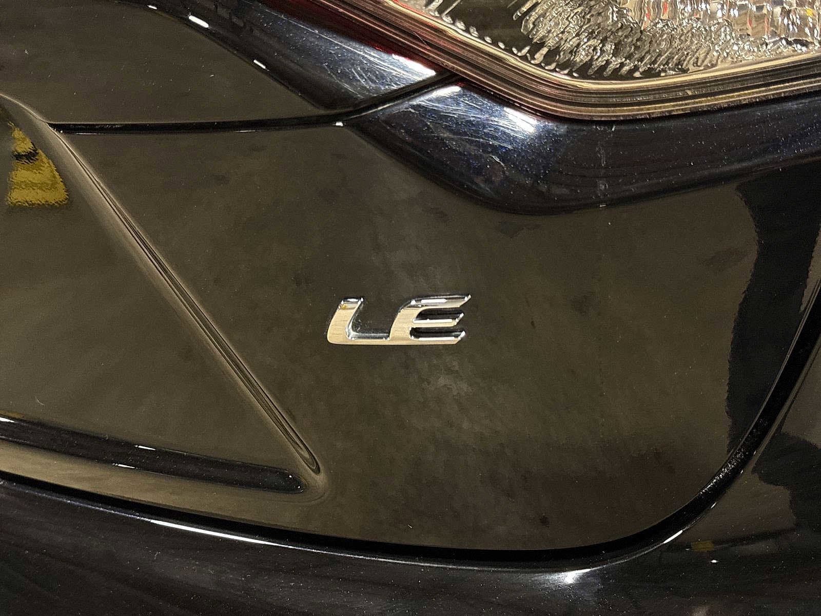 Thumbnail: 2023 Toyota Corolla - 25