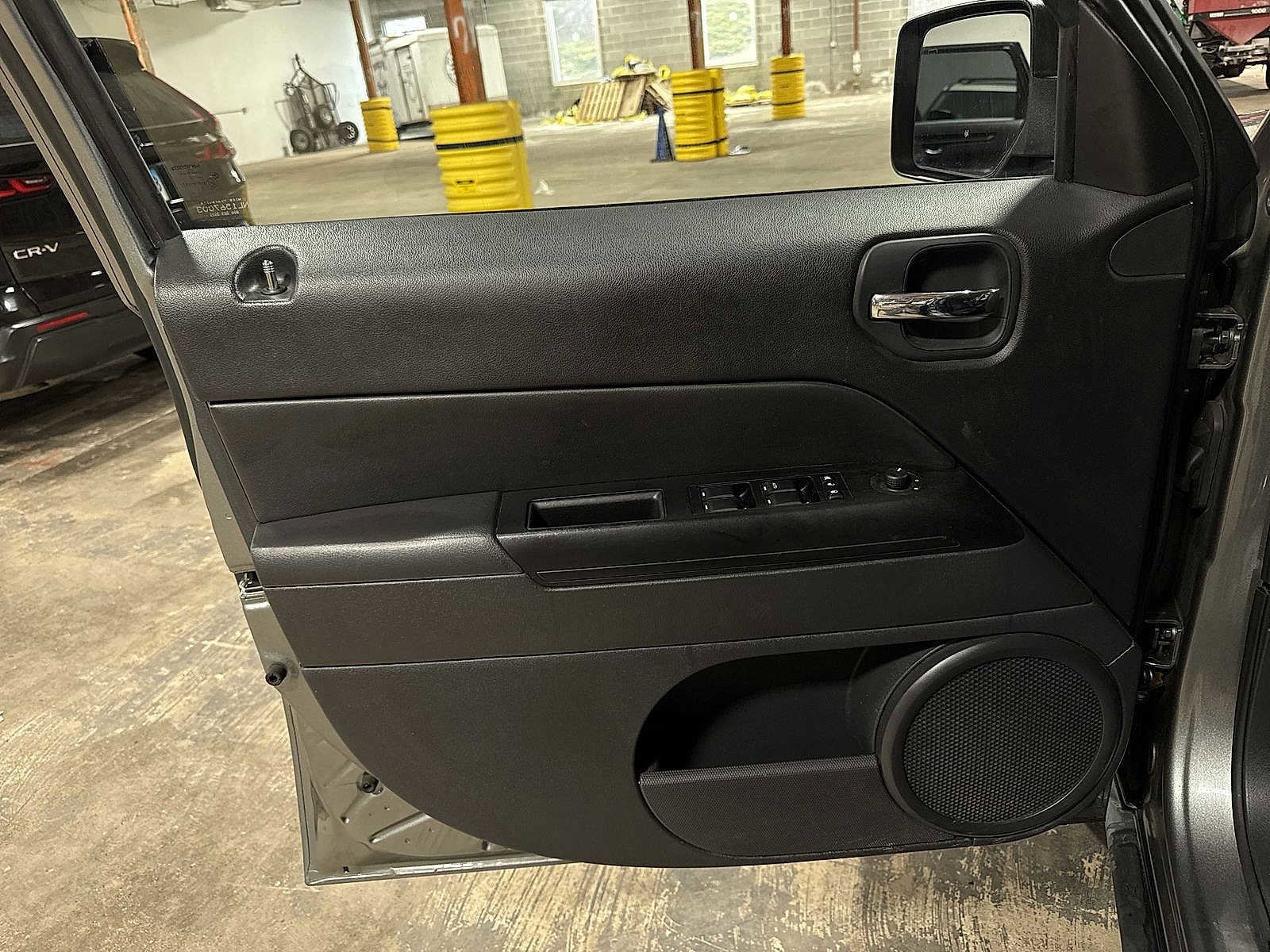 Thumbnail: 2011 Jeep Patriot - 27