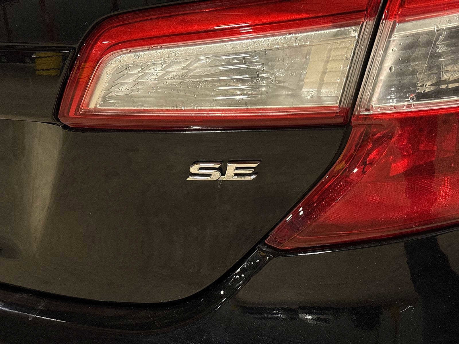 Thumbnail: 2012 Toyota Camry - 23