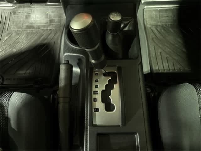 Thumbnail: 2013 Toyota FJ Cruiser - 42