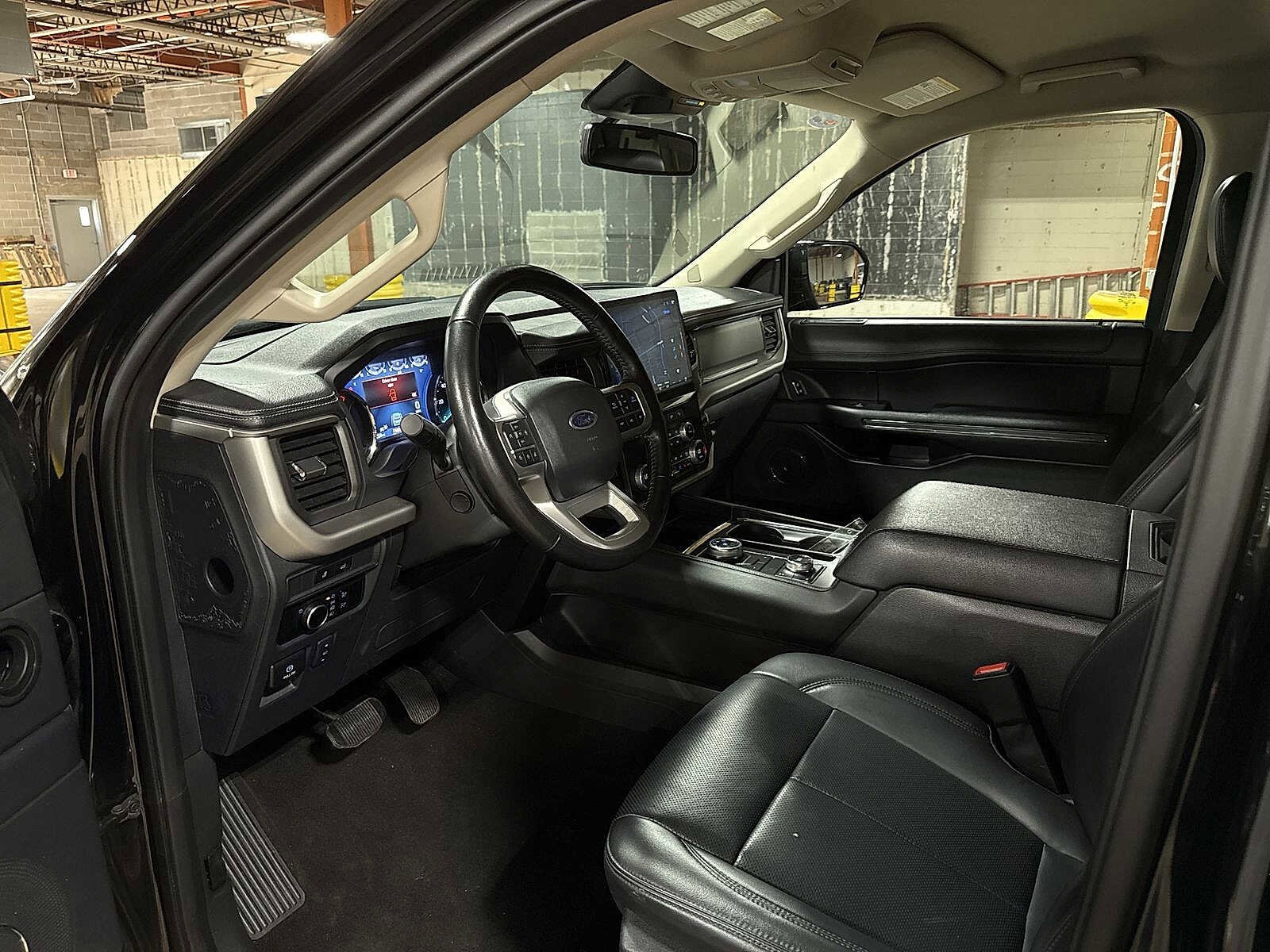 Thumbnail: 2024 Ford Expedition MAX - 31