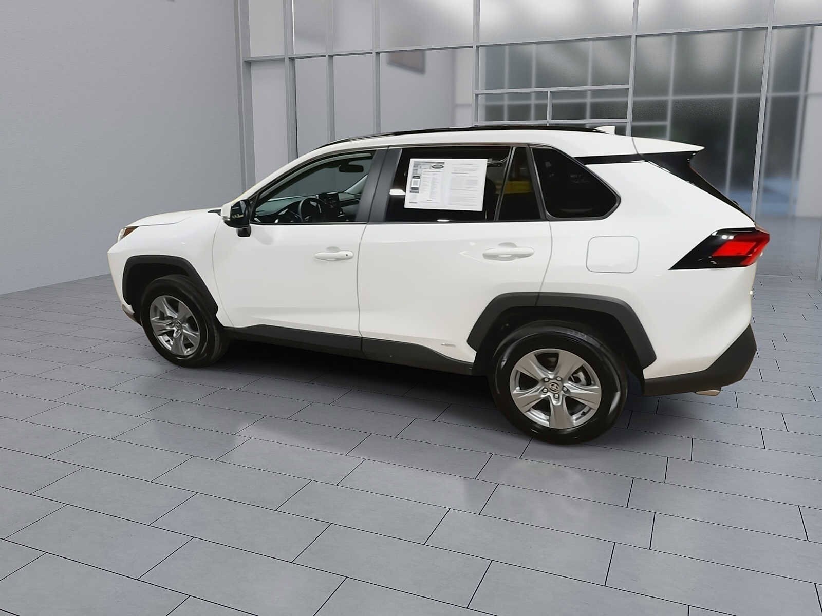 Thumbnail: 2025 Toyota RAV4 - 6