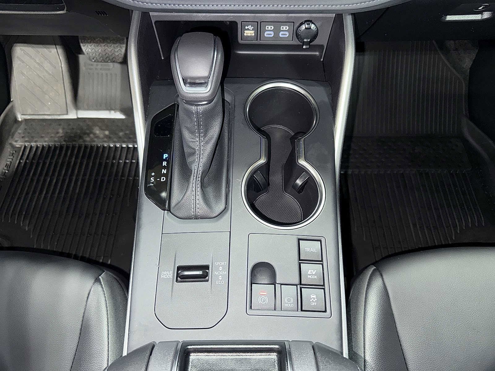 Thumbnail: 2026 Toyota Highlander - 34