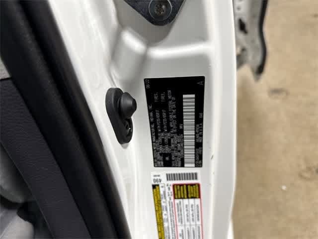 Thumbnail: 2022 Toyota Sienna - 14