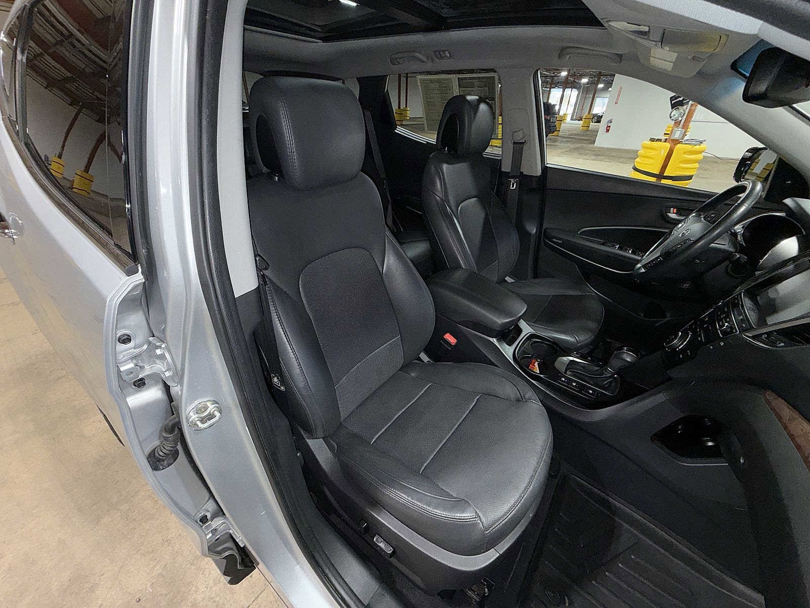 Thumbnail: 2018 Hyundai Santa Fe - 16