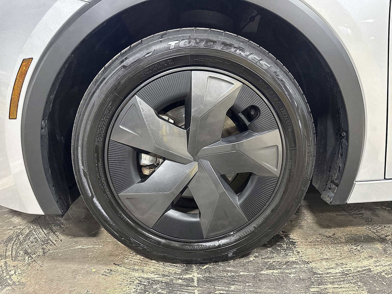 Thumbnail: 2024 Toyota Prius - 10