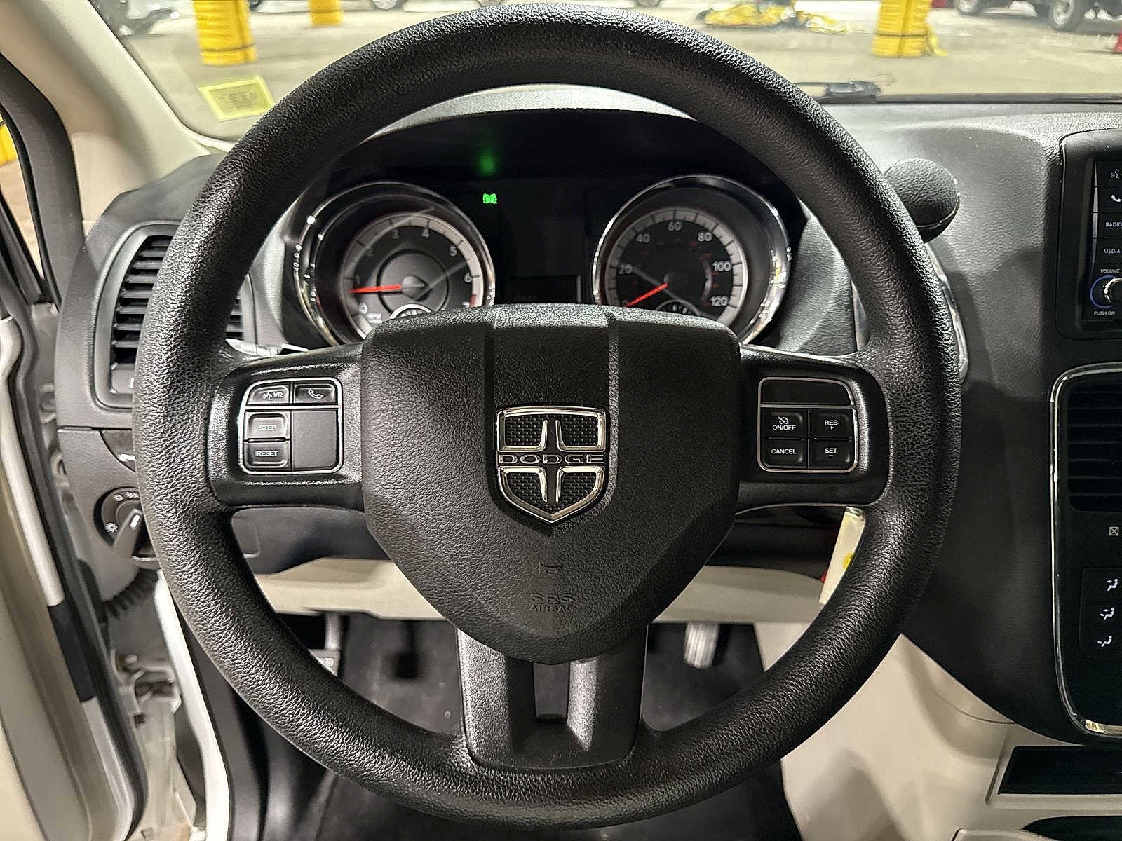 Thumbnail: 2019 Dodge Grand Caravan - 19